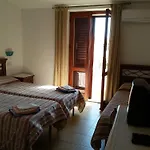מלון Scano Comfort סנטה טרזה גאיורה
